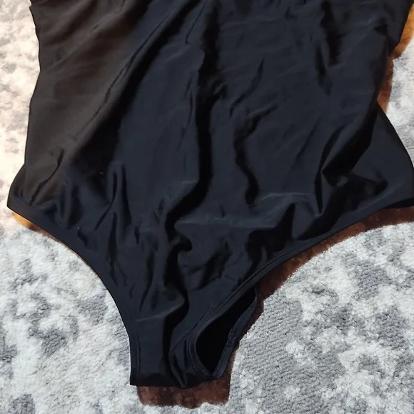 TORRID BLACK SIZE 3 ONE PIECE SWIMMING SUIT WITH PADDING - Picture 3 of 5